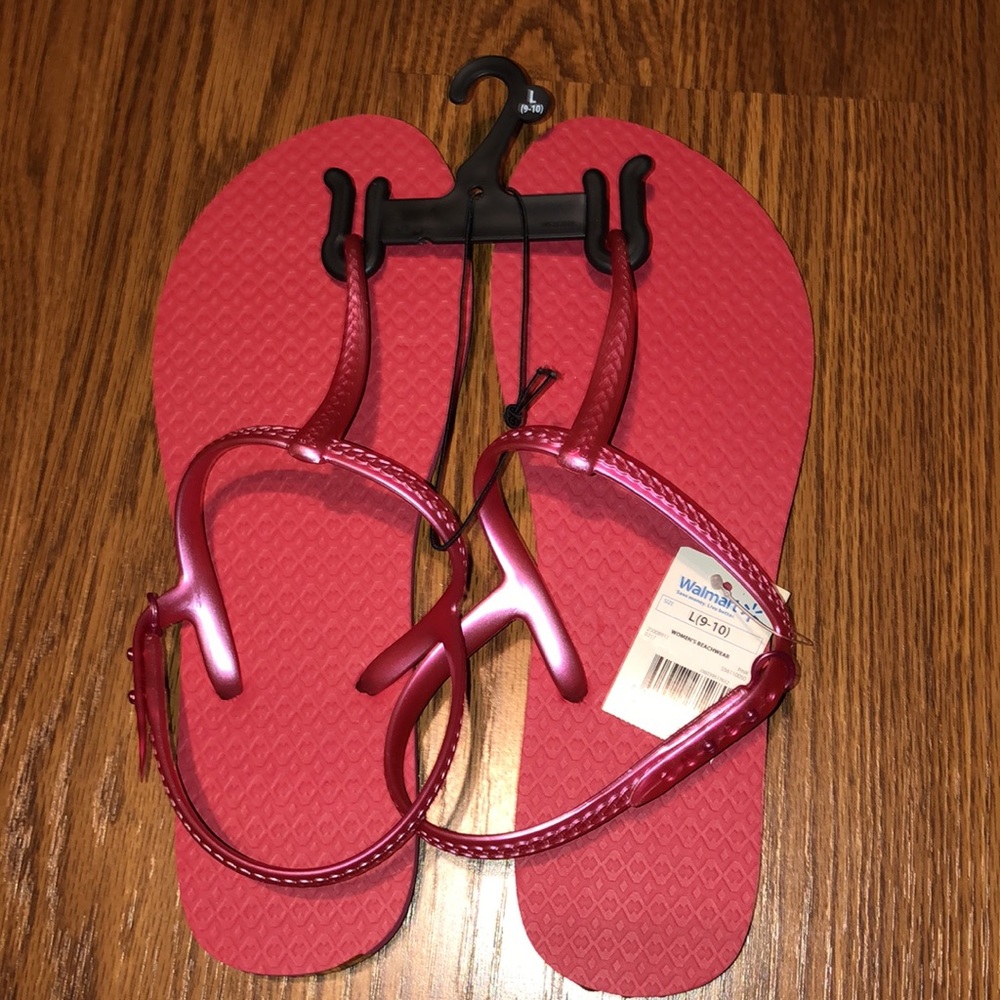 BRAND NEW WOMANS SANDALS SIZE LARGE SIZE 9-10. SMOKE FREE HOME - Picture 3 of 4